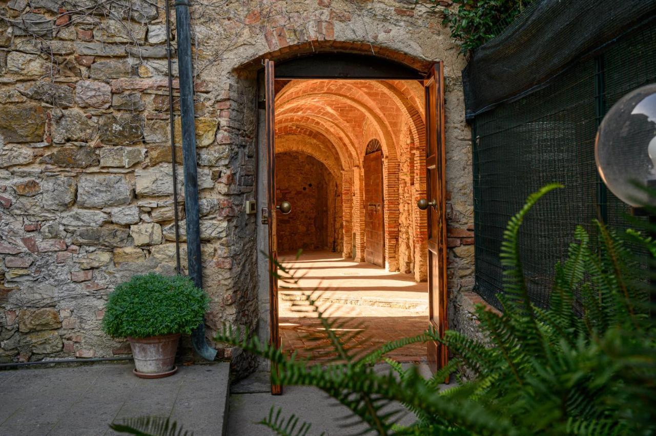 Il Chiostro Appartamenti & Suites Suvereto Exterior photo
